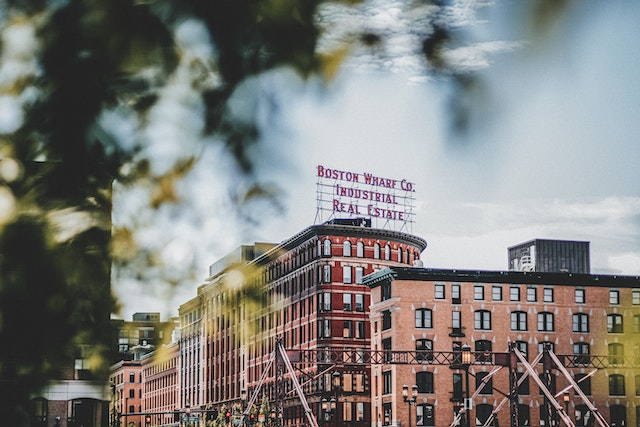 boston-massachusetts-city-skyline-view